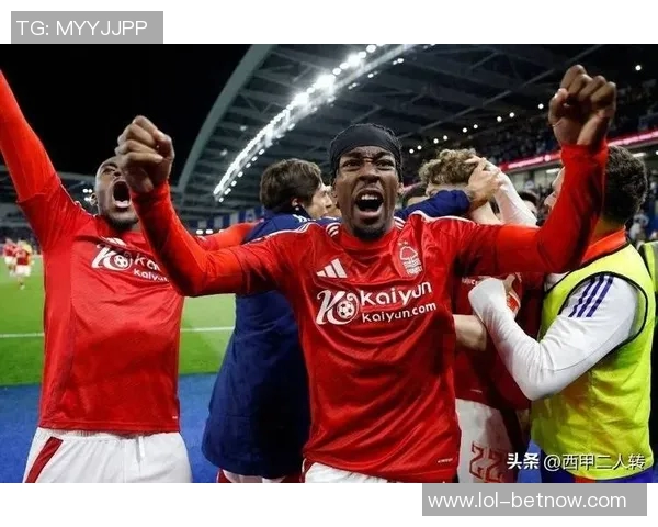 西甲经典对决曼联与拜仁激战成平局补时进球引发全场狂欢