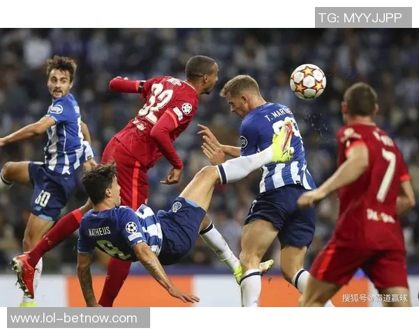 欧联杯热刺与波尔图激战成平局全场焦点瞬间引发热烈讨论
