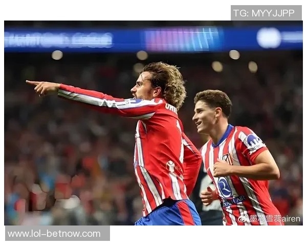 英超激战:那不勒斯逆转莱比锡全场沸腾的瞬间解析